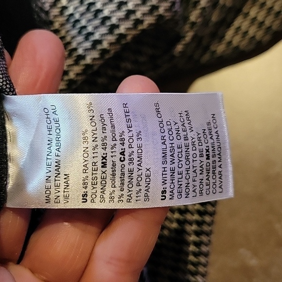 Chico's Basic Slit print Ankle Pants - Picture 11 of 11